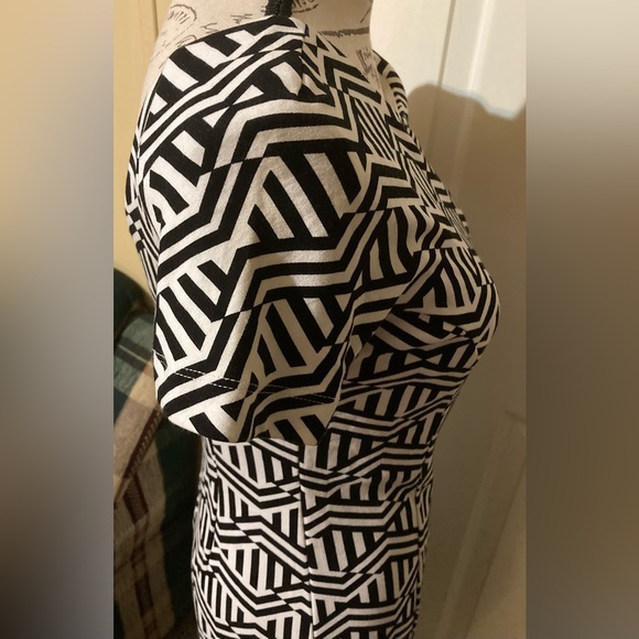 Ladies Size 8 Cato Fitted Long Dress - Picture 2 of 16